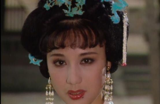 她是古典第一美人今患上癌症，今却秃着光头，憔悴不堪