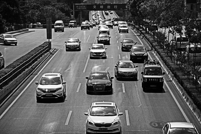 西安冬防期机动车常态化限行 每周少开一天车