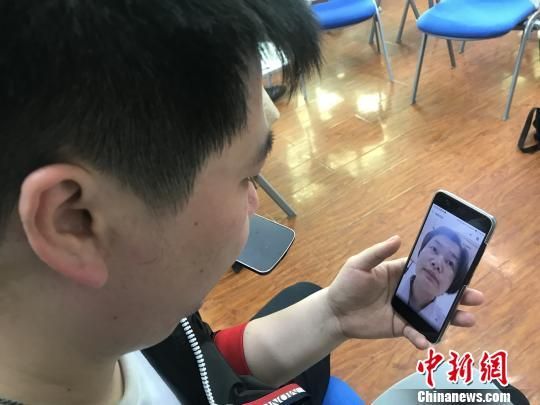 互联网+社保卡+医保 郑州电子社保卡打出组