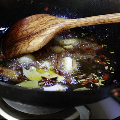 红酒洋葱胡萝卜炖牛肉