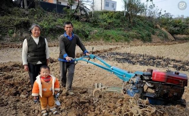 2018年起农村放开三孩政策,需要满足这4个条