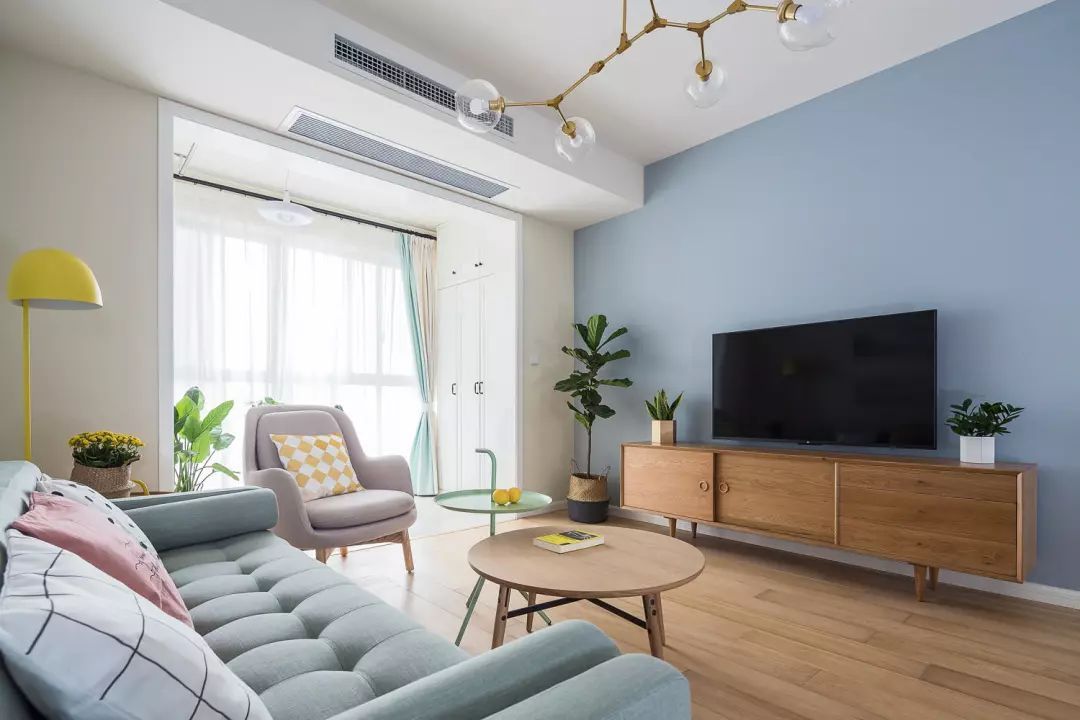 柔和色调软装搭配 t014de55caeb8de93fa.jpg