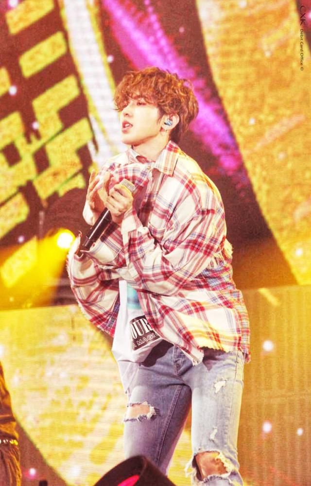 喵喵抓娃娃机-蔡徐坤卷毛造型上快本,呆萌坤坤