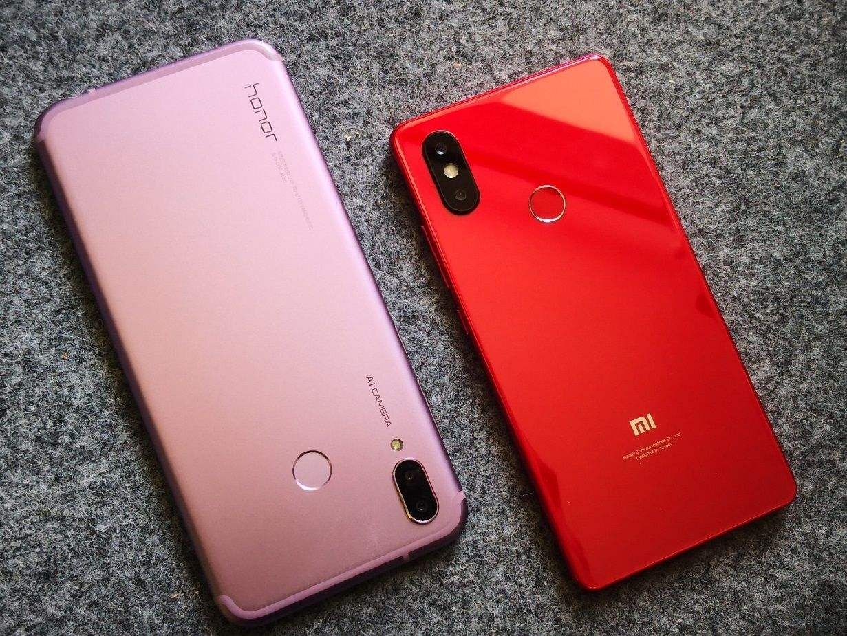 小米8和荣耀Play你决定好入手哪个了吗?