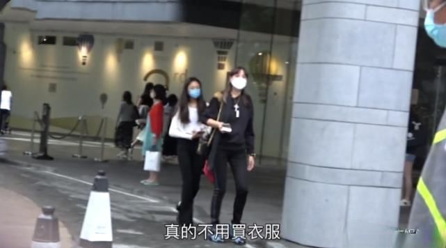 任达华女儿身材发育太好,15岁身高快达1米8,清纯性感都能驾驭