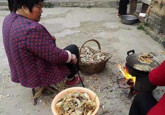 我两次流掉孩子,丈夫神色轻松,跟着婆婆去趟幼儿园,我怒提离婚