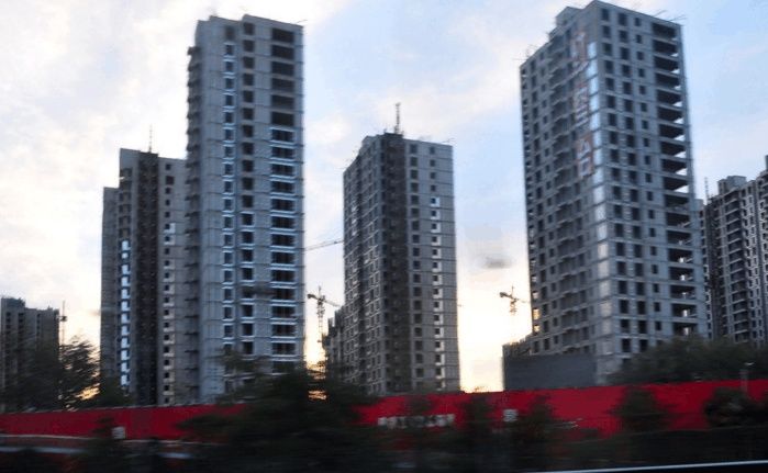 房价再次跌掉20%! 这次真的是想让刚需住上房