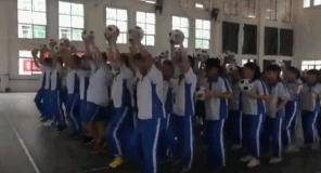 足球舞竟成科研项目 惹巨大争议:不伦不类+形