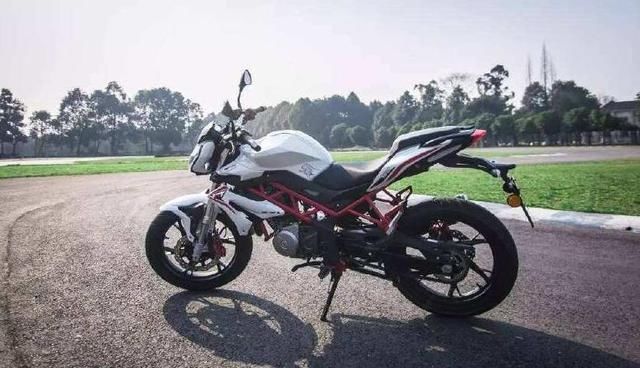 钱江集团入门级别小排量摩托车,颜值是它最大