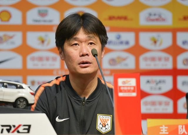 超争冠形势无比混乱!恒大上港接连翻车,鲁能离