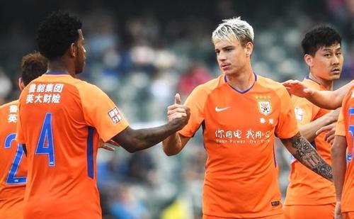 山东鲁能亚冠名单曝光,费莱尼未报名,此人接过