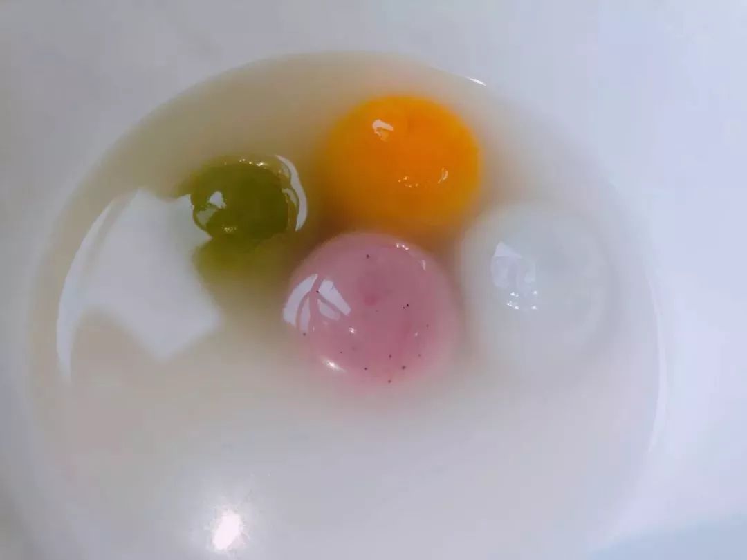 还争甜咸？我们狂吃十几包汤圆，榴莲抹茶玫瑰花……
