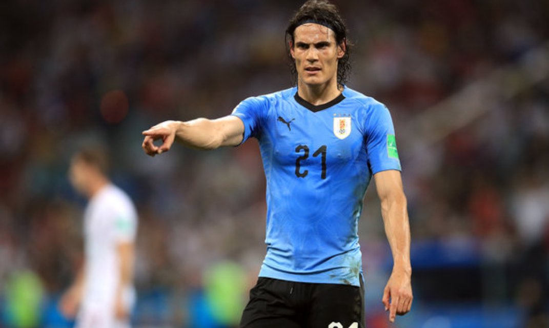 卡瓦尼当选为葡萄牙与乌拉圭比赛的最佳球员,