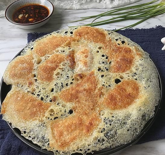 饺子包多了，可以做煎饺，煎饺子时加点它，焦香酥脆漂亮更好吃