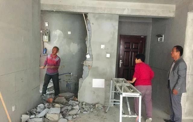 还抱怨新房户型小?这对小夫妻把80的房子装修出了180平的效果