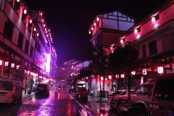 云南省人口第三多的地级市,位于三省交界处,有