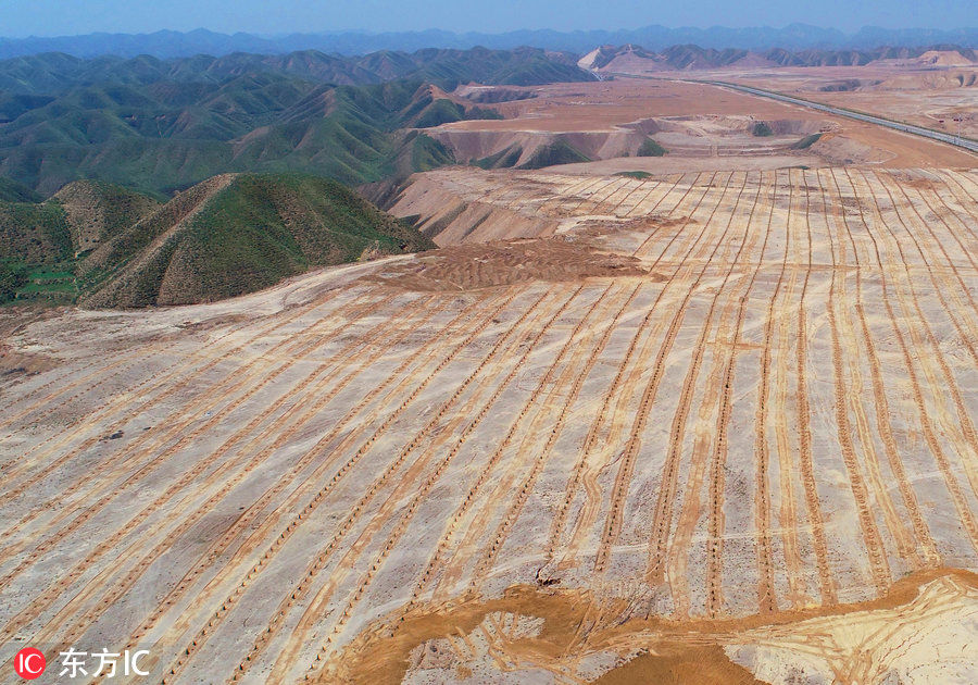 甘肃皋兰被钦点的“削山造地”工程 欠下数亿工程款后烂尾!