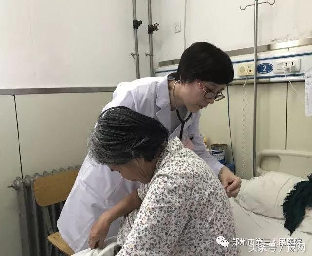 上海瑞金医院呼吸科专家周敏今日在郑州市三院