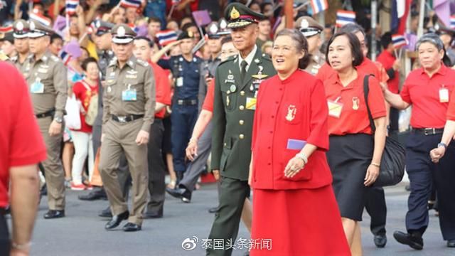 曼谷唐人街过大年！诗琳通公主主持春节庆典