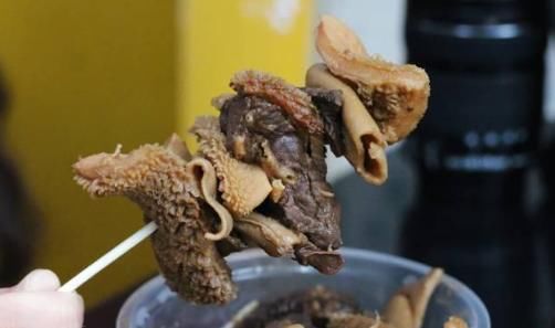 一碗西关味道的牛杂,陪伴着多少人的成长!