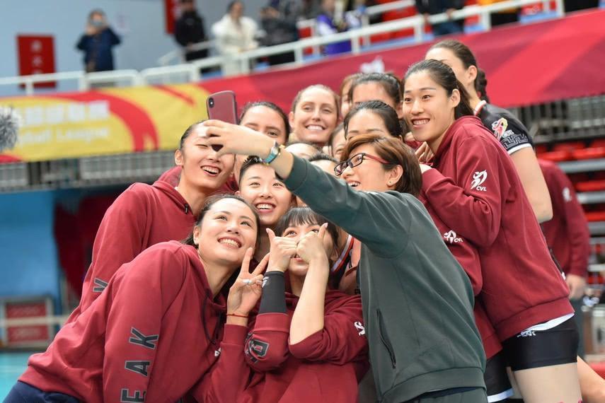 郎导观战!女排决赛第二场北汽女排3:1再胜天津