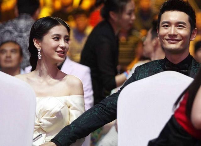 一直认为刘诗诗的坐姿最优雅,直到看见唐嫣!