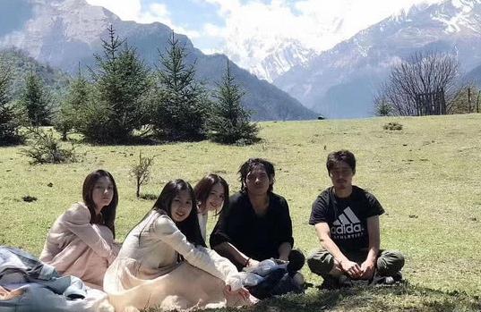 郭碧婷小肚子圆滚疑似怀孕!粉丝曾求问造人成