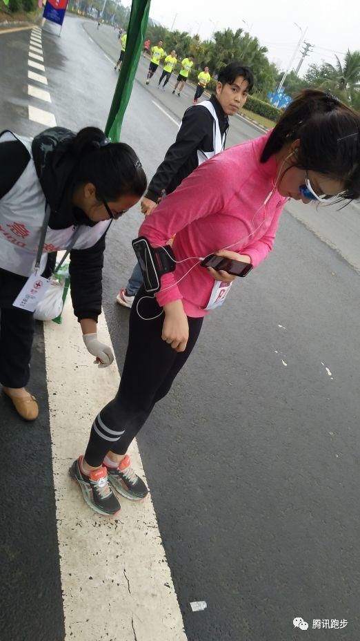 2017跑友故事:美女跑者不想过冬 就到海南跑个