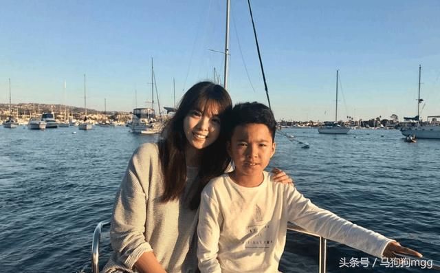 继温婉素颜直播后,华谊千金也关掉了美颜,网