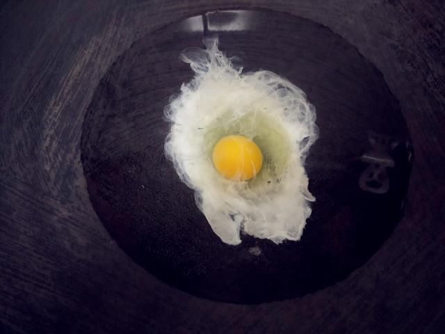 水煮荷包蛋我有小窍门，0失误不散花，个个又圆又嫩，一看就懂!