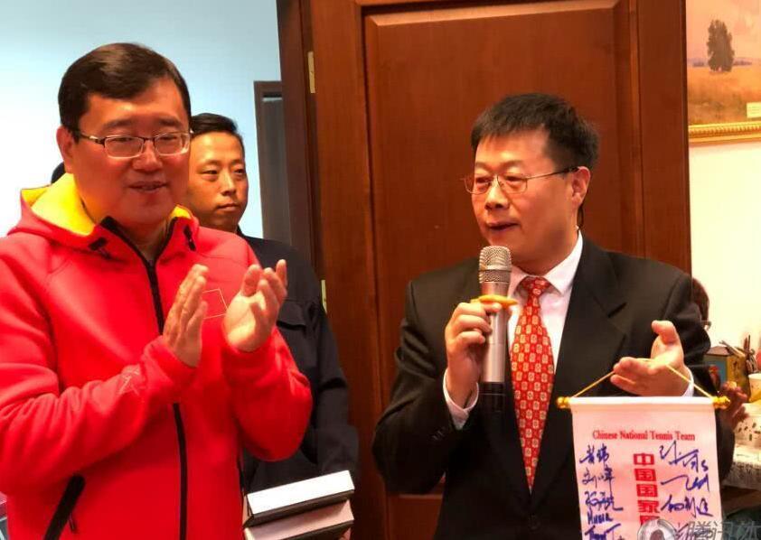 备战联合会杯 中国网球队大使馆里体验年味