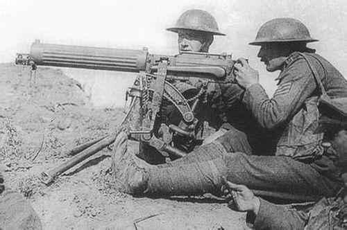 剩女制造者:马克沁重机枪,欧洲整整一代人死在