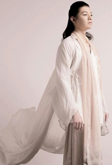 怎么让自己变温文尔雅 t0154c880c61ddc6480.jpg