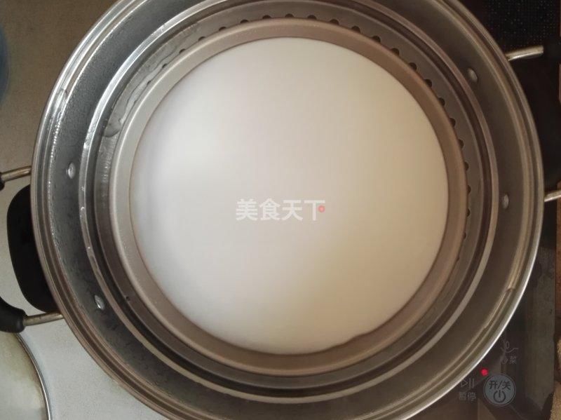 凉皮的简单做法,半碗淀粉一碗水,还不用洗面,三两下就搞定