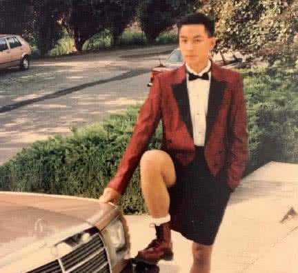 都说吴彦祖很帅,那他能帅到啥程度?看到18岁照