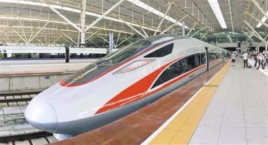 广东山东两强省主官公开亮啥短?