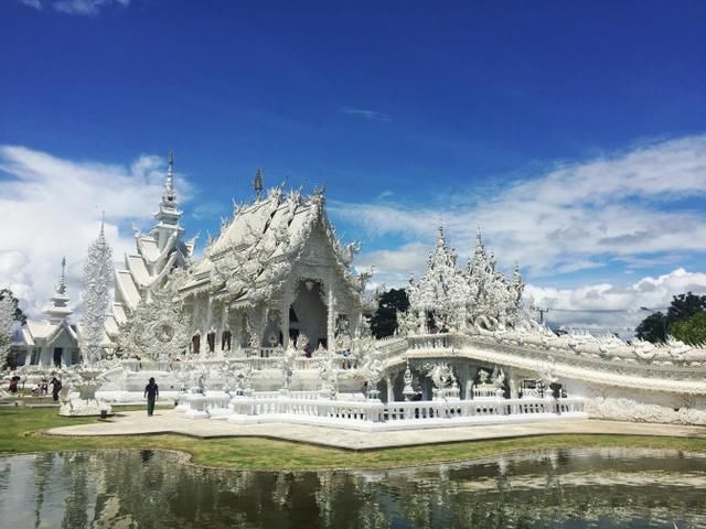 泰国旅游攻略有哪些庙 t0155d36ebc23c9df22.jpg