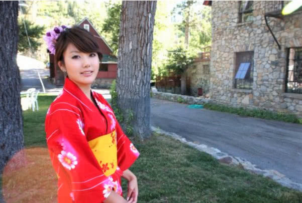 日本商家为吸引中国游客出这一招,大受网友好评,看得我都想去了