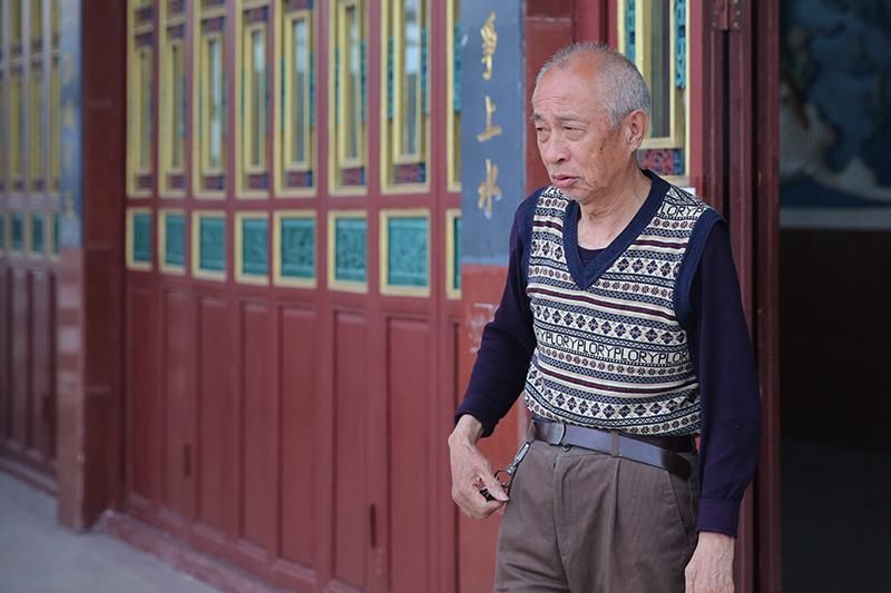 5元钱摆渡船才能到达，中国唯一屹立在江中寺庙