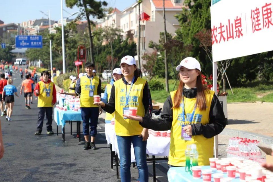 您有一封写给马拉松志愿者的真情告白,请注意