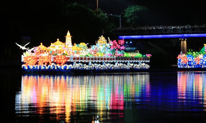 首届大运河文化旅游博览会在江苏扬州开幕