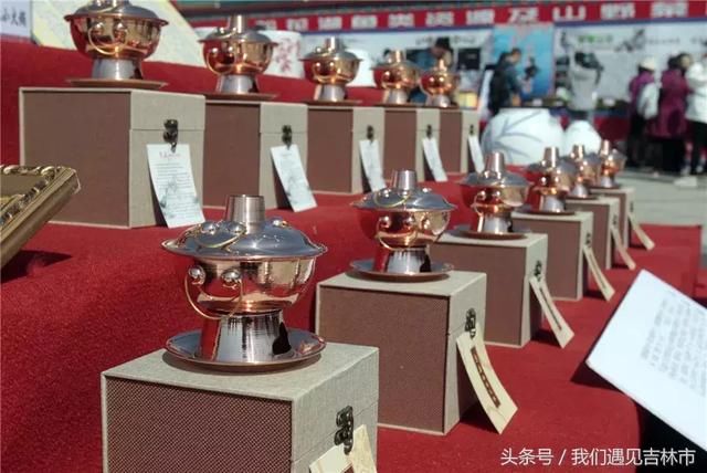 第13届吉林市开江鱼美食节盛大启幕！重现古老满族渔民捕鱼醒网！