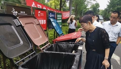 市人大委员多少人