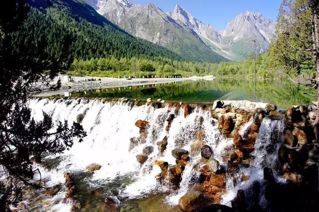 门票只要9.9！成都自驾3h，邂逅阿坝小瑞士！踏青、赏花、泡温泉