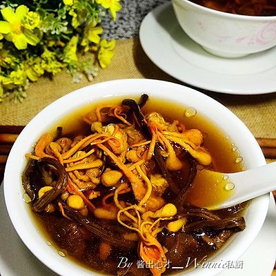 茶树菇虫草花炖瘦肉