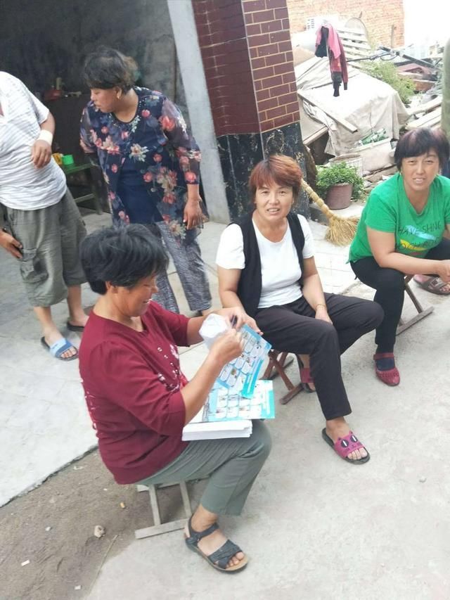 吴家堡街道:六个坚持激活组织末梢 以党建引