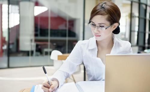 怎样炒股会赚到钱