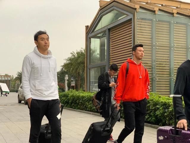 氏国足:平均年龄28岁 冯潇霆成老大哥张修维最