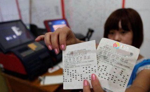 如果你从来没有买过彩票,突然有一天你买了彩票,然后竟然中奖了500万.