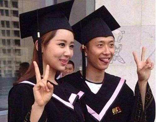 张一山为杨紫自制表情包,日常互怼友情大于天